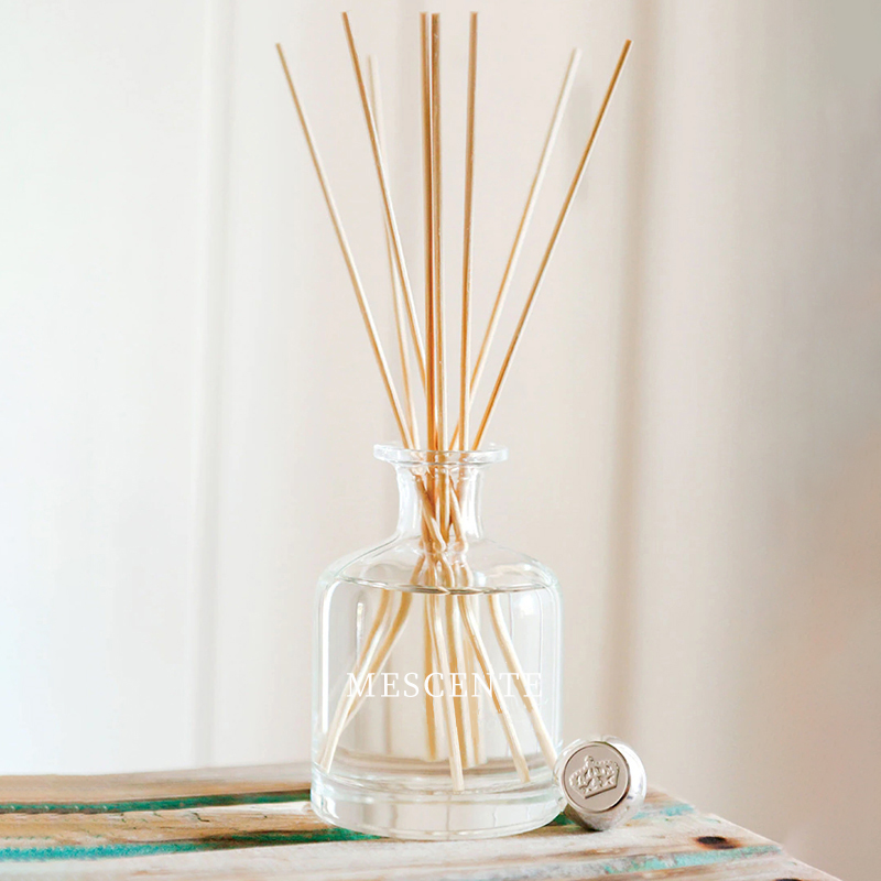 Earrach só 400ml Buidéil Bándearg atá Cairdiúil don Éicea Stroighne Leathar Liath Magnolia Boladh Bataí Bláthanna Diffuser Giolcach