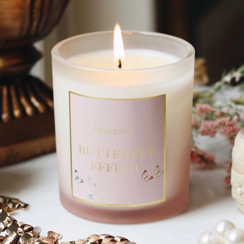 M&Boladh Lipéad Príobháideach Só Nua Mórdhíola Príobháideach Saincheaptha Prócaí Criostail na Nollag Coinneal Soighe Scented Kerzen le clúdach