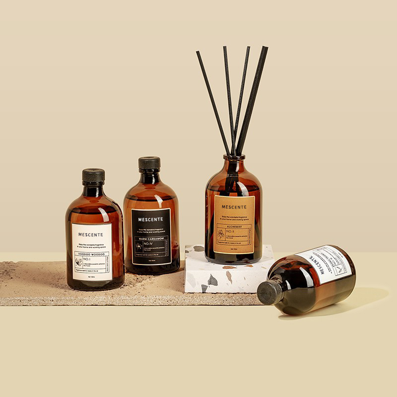 Mór Dubh Agus Óir 100ml Gloine Só Iridescent Bataí Dathúla Snáithín Giolcach Diffuser Freshener Aer Tuaslagóir