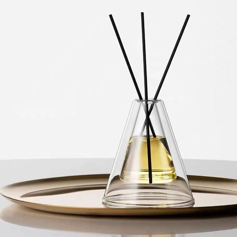 Saincheaptha Móra Heics Essenza Buidéal Gloine Uathúil Bán Frosted Breise Aeir Aroma Reed Difuser Baile Cumhráin Baile, Giolcach Diffusers Nollag