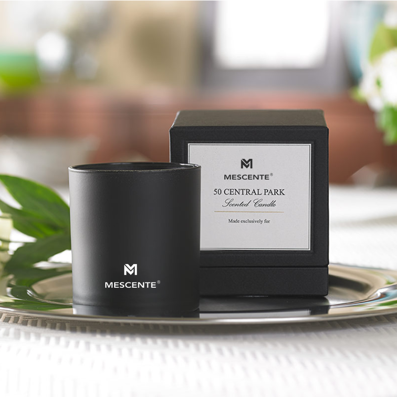 Boladh M&S Lipéad Príobháideacht Só Mórdhíola Chrome Coinnle Aromatherapy Fireann 22 Oz Le Criostail Laistigh