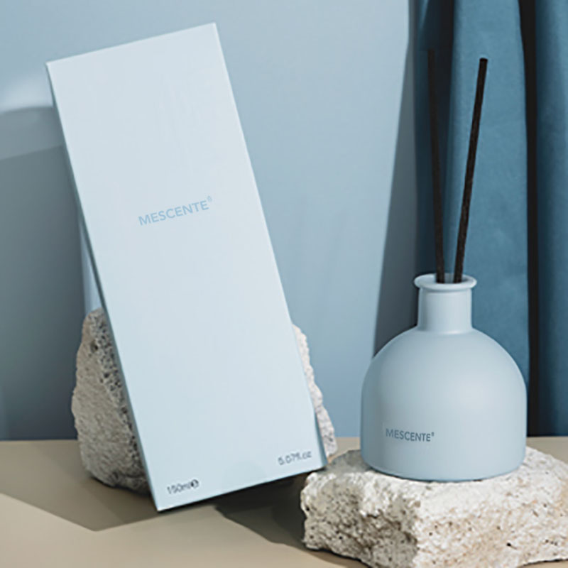 Diffuser golcach ola riachtanach M&S cent hotsale le bataí RatánComment