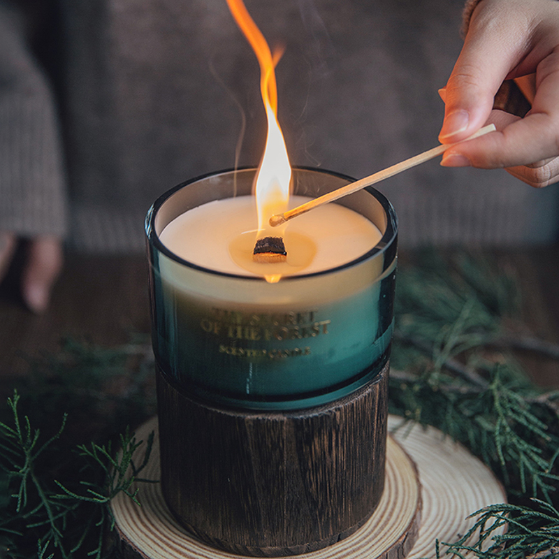 M&Scent prócaí gloine saincheaptha mór-ordú coinneal céir soighe le criostail