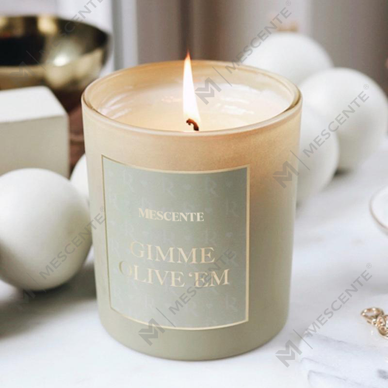 M&Bholadh Lipéad Príobháideach Só Nua Mórdhíola Príobháideach Saincheaptha Prócaí Criostail na Nollag Coinneal Soighe Scented Kerzen le clúdach