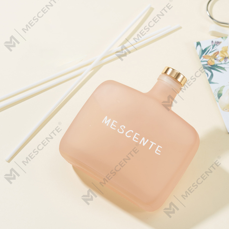 Socraigh Bronntanais Diffuser Coinnle agus Giolcach, Difuser Giolcach cumhra Coinnle Scented