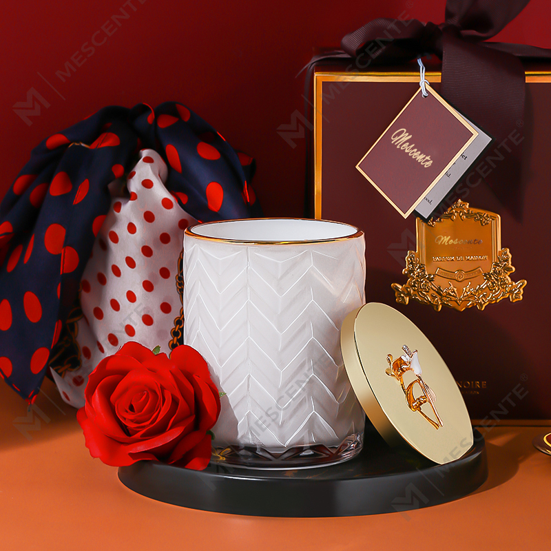M&Scent Wholesales Coimeádán Lipéad Príobháideach Saincheaptha Coimeádán Cumhráin Aromatherapy cumhartheiripe Coinnle Soighe Aroma Le Criostail