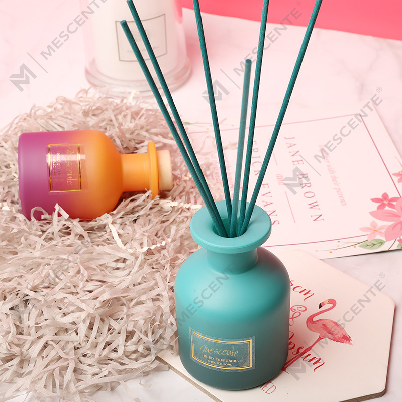 M&Scent lipéad príobháideach cruinn buidéal baile diffuser giolcach cumhráin