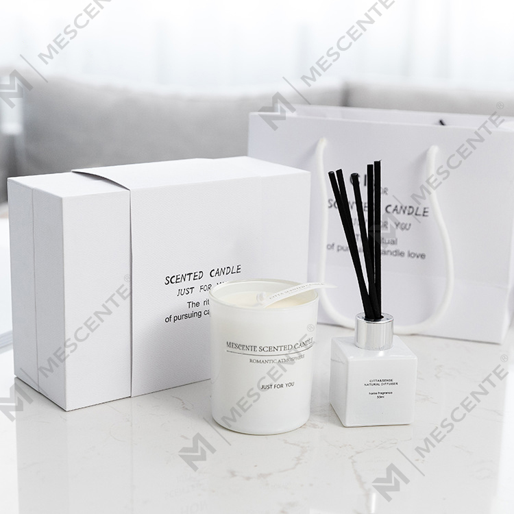 140g Baile cumhráin Coinnle Scentáilte Bronntanais Giolcach Diffuser Set A99199