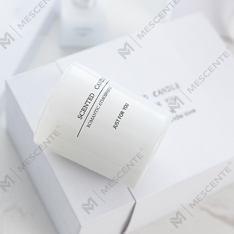140g Baile cumhráin Coinnle Scentáilte Bronntanais Giolcach Diffuser Set A99199