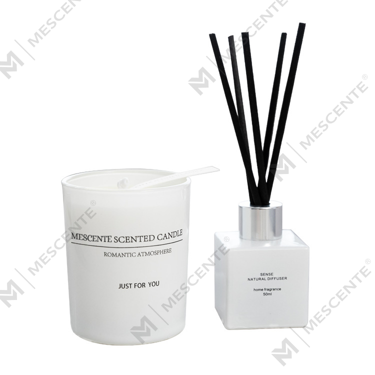 140g Baile cumhráin Coinnle Scentáilte Bronntanais Giolcach Diffuser Set A99199