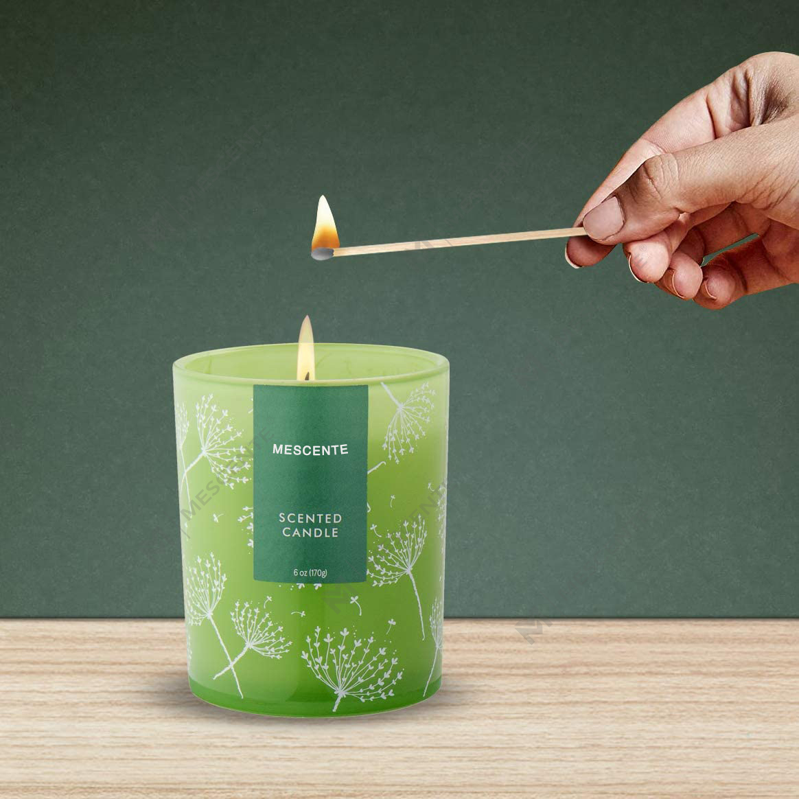 Boladh M&S Lógó Múnla an Chustaim Priontála Samplach Aromatherapy Favorite Coinnle Scent, Coinnle Scented le Bláthanna Triomaithe