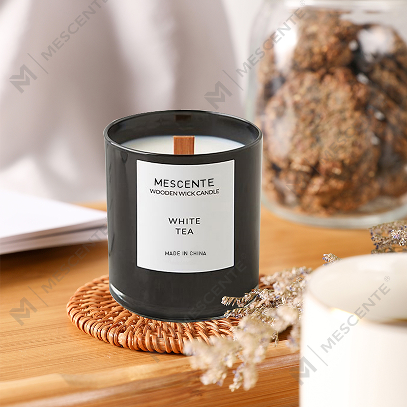 Lipéad príobháideach Mescente tae bán scented soy coinnle I Prócaí