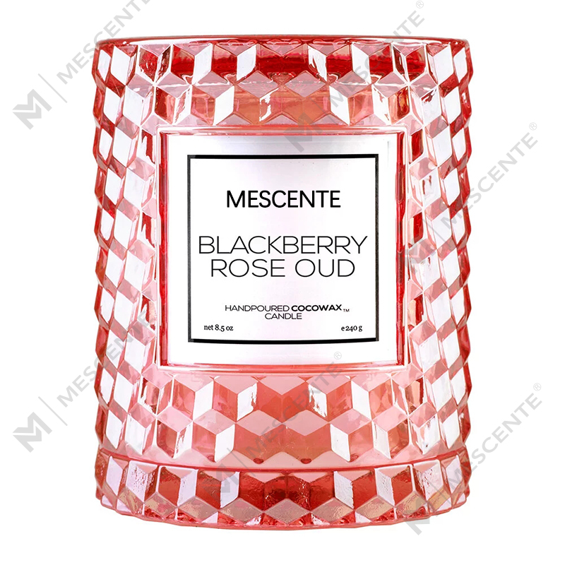 M&Scent Maisiú Nollag Chustaim Blackberry Rose Oud Icon Candle