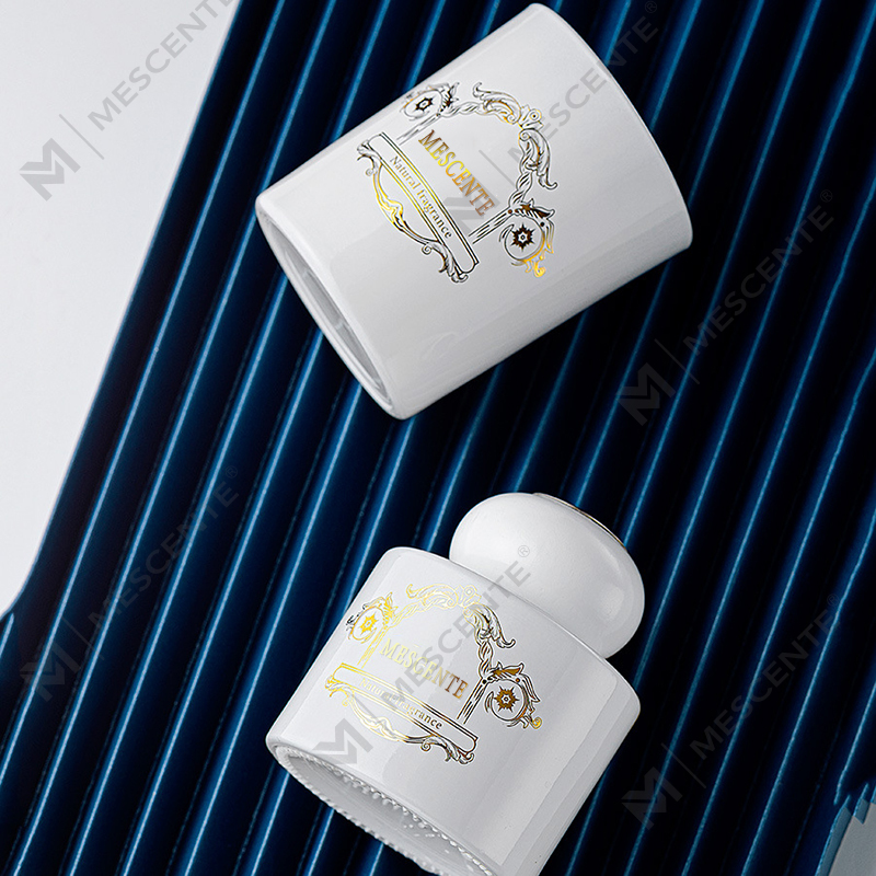 M&Scent só lipéad príobháideach coinneal diffuser giolcach aroma coinneal cumhra le pacáistiú bosca
