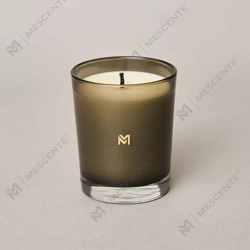 M&Boladh Lipéad Príobháideach Só Nua Mórdhíola Príobháideach Saincheaptha Prócaí Criostail na Nollag Coinnle Soighe Scented Kerzen Le clúdach